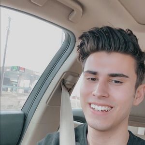 Meet your Posher, Wesley